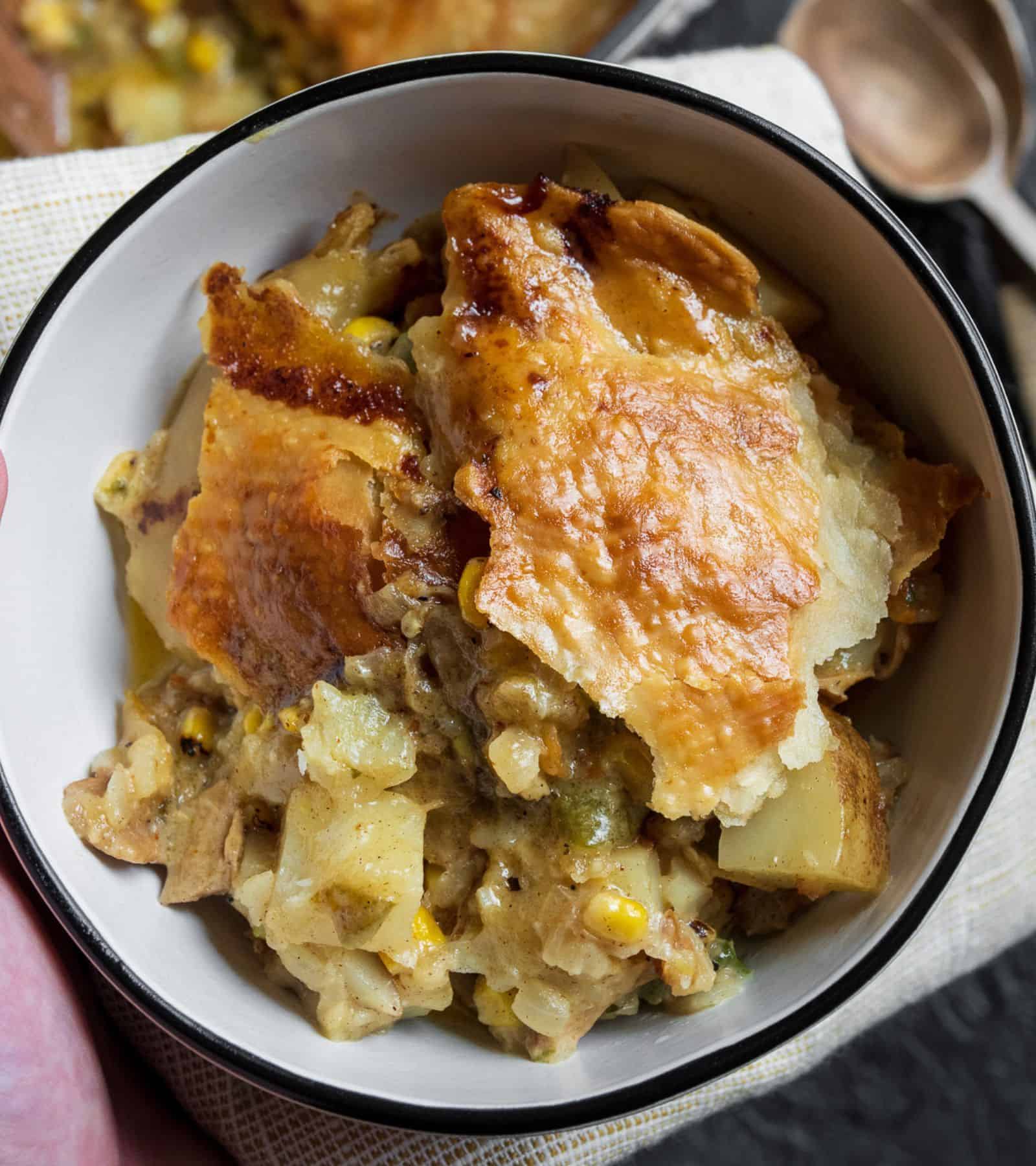 https://withthewoodruffs.com/wp-content/uploads/2023/04/Mexican-chicken-pot-pie-in-a-bowl.jpg